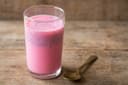 Rosenmilch (Rooh Afza)