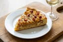 Zwiebelkuchen (Alman Soğanlı Tart)