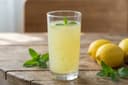 Geleneksel Türk Limonatası (Traditional Turkish Lemonade)