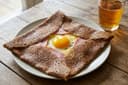 Galette Complète: Herzhafter bretonischer Buchweizen-Crêpe