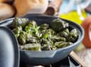 Dolmades: Foglie di Vite Ripiene Vegetariane con Erbe