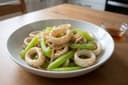 Stir-fried Squid with Celery