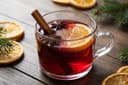 Traditioneller Wassail (Gewürztes Apfelgetränk)