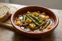Fasolakia Ladera: Fagiolini Greci in Salsa di Pomodoro