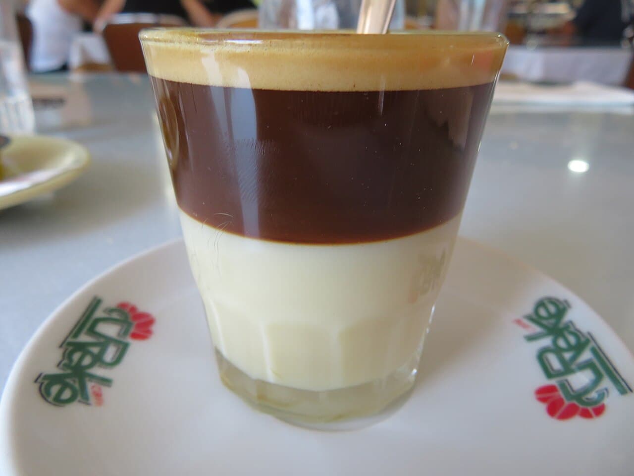 Café Bombón (Kaffee mit Kondensmilch)